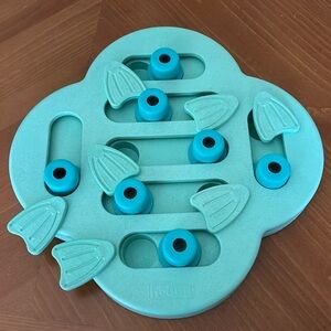 Outward Hound Hide & Slide Puzzle